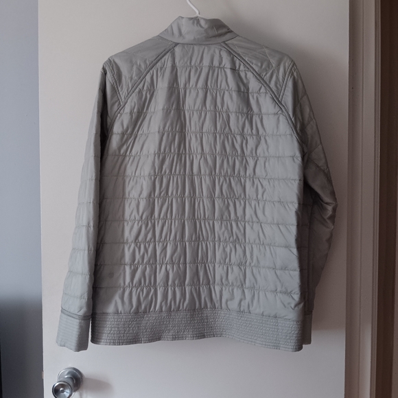 LULULEMON Grey Reversible THE BOMB Quilted Bomber Jacket 12 - Picture 9 of 11